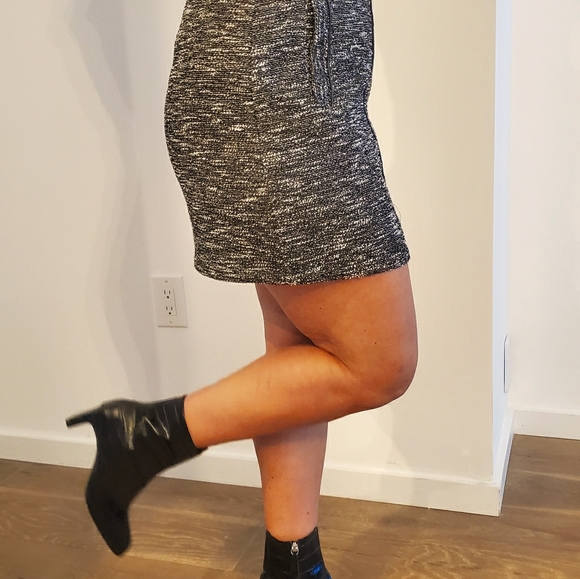 Banana Republic skirt - Picture 3 of 10